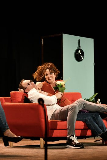 GROS MENSONGES de Luc CHAUMAR PAR LA Cie DES ESTERELLES DIMANCHE 9 AOÛT AU CHÂTEAU DE MOUANS-SARTOUX